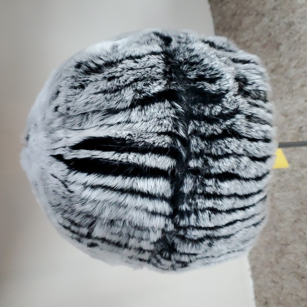 Snowtop Knitted Rex Rabbit Fur Stretch Beanie